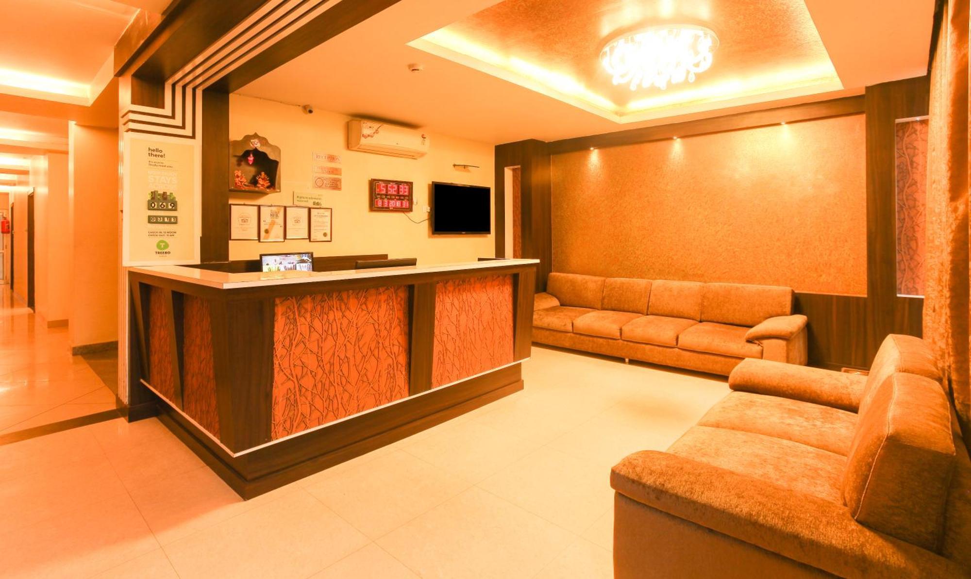Hotel Janki International 3 Km From Kashi Vishwanath Temple Free Pickup From Railway Station Varanasi Dış mekan fotoğraf