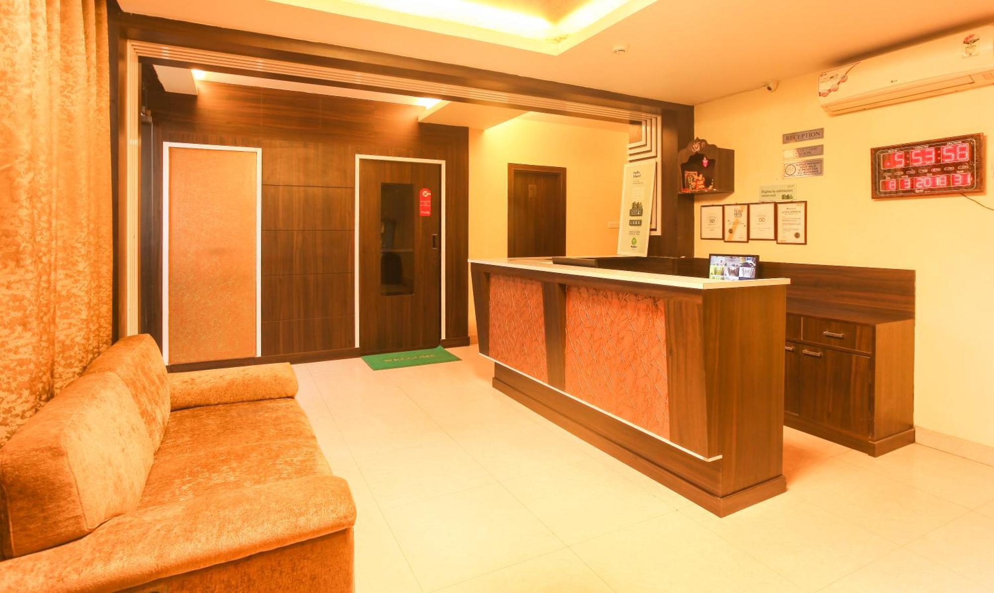 Hotel Janki International 3 Km From Kashi Vishwanath Temple Free Pickup From Railway Station Varanasi Dış mekan fotoğraf