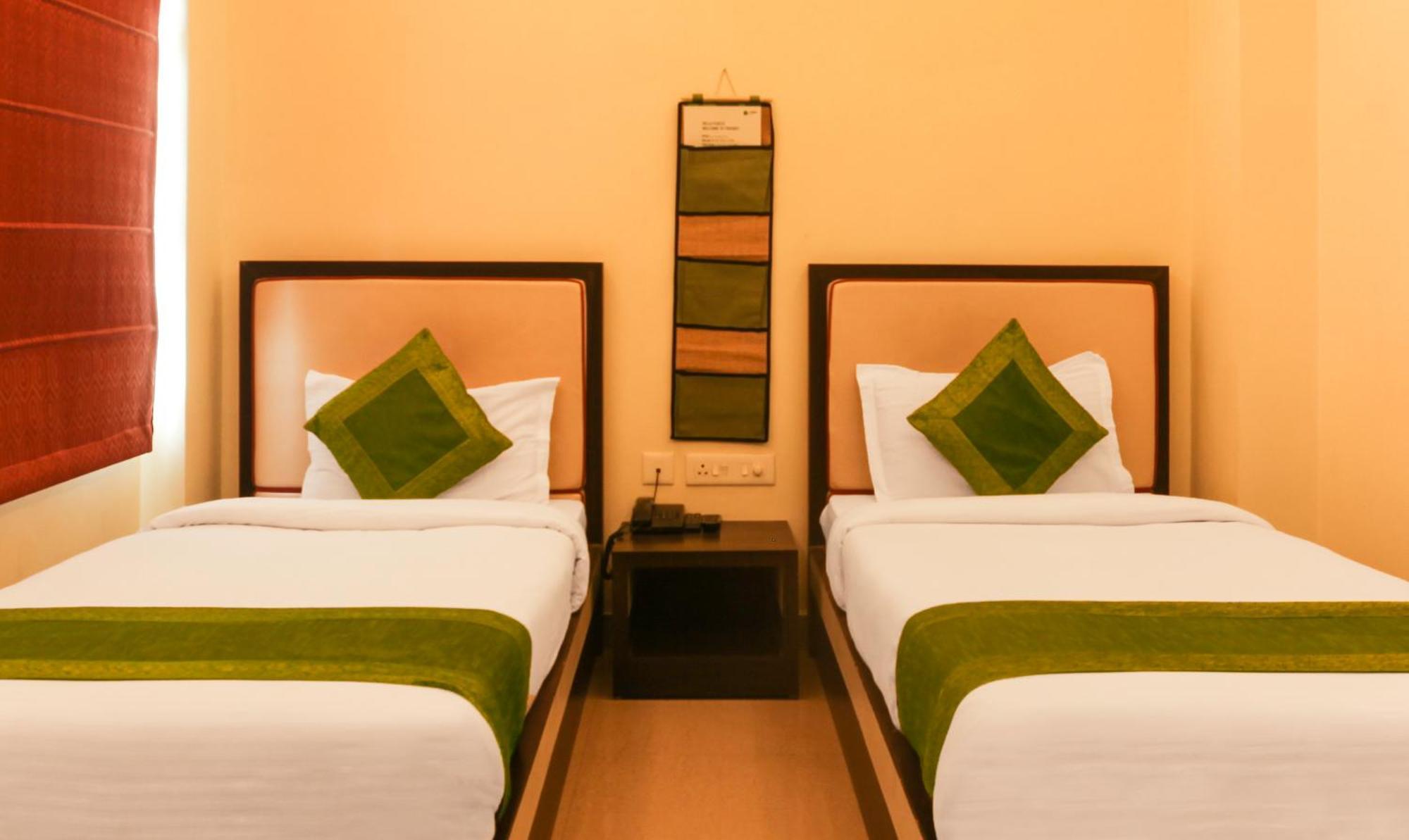 Hotel Janki International 3 Km From Kashi Vishwanath Temple Free Pickup From Railway Station Varanasi Dış mekan fotoğraf